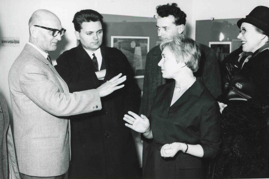 zleva: ?, František Brüstl, Zdeněk Kudělka, Helena Kusáková-Knozová, v popředí Barbara Narebska-Debska